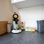 Wohnung Fuer 5 Gaeste Grosse Kueche Messe- Und Citynah